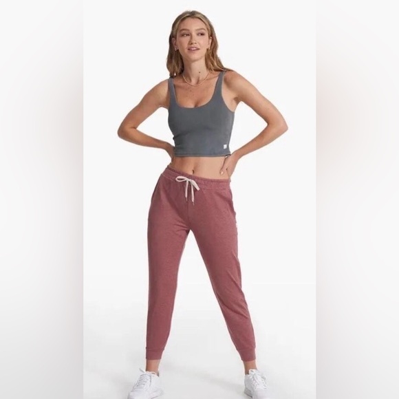 Vuori Women's Performance Joggers in Rosewood or Burnt Sienna